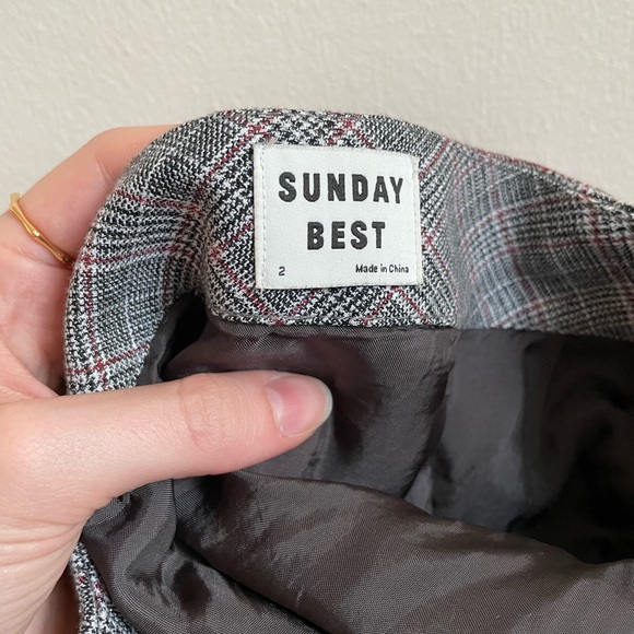 Sunday Best ARITZIA Skirt - Picture 4 of 4